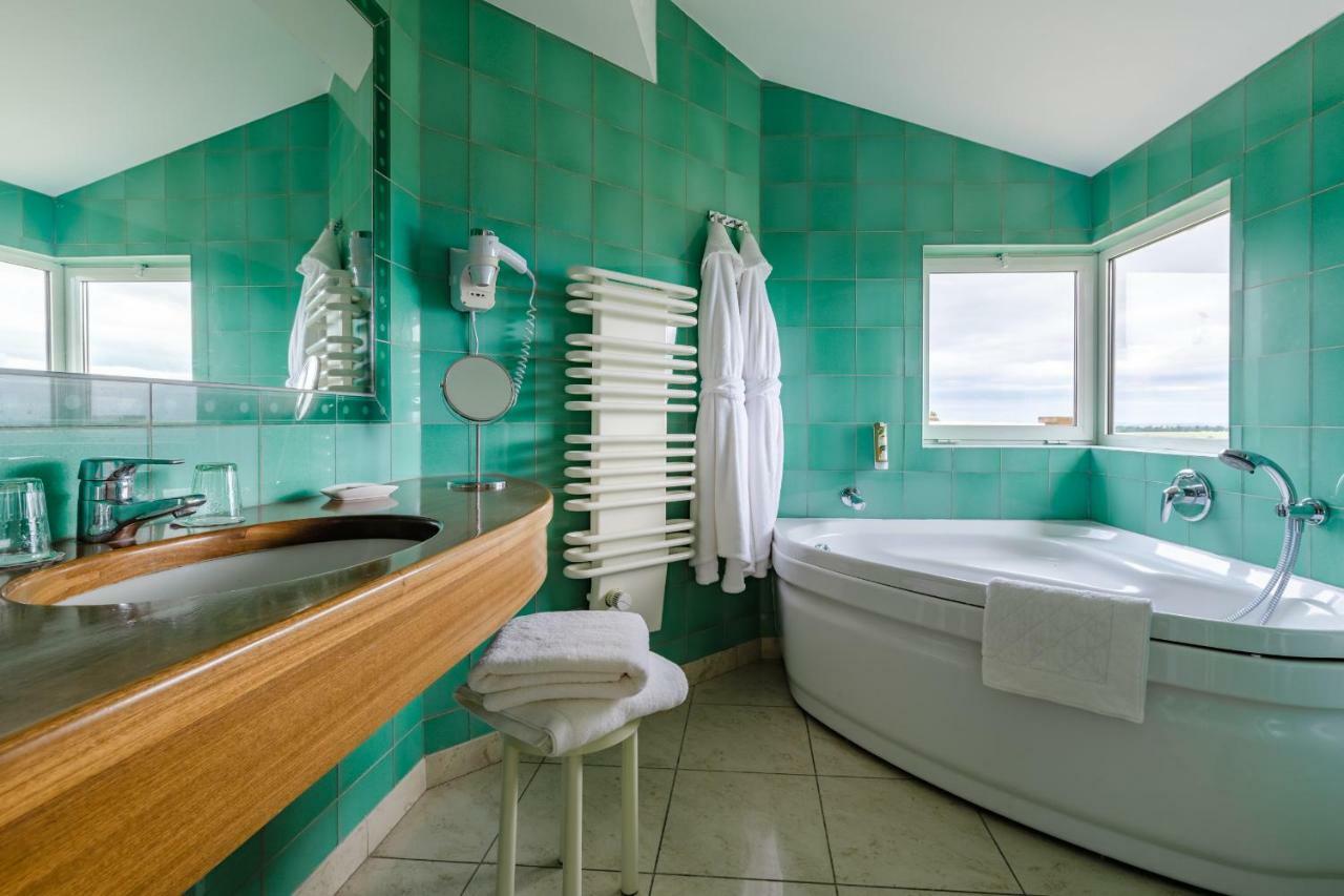 Auberge Du Poids Public Logis Hotel Saint-Félix-Lauragais Eksteriør bilde